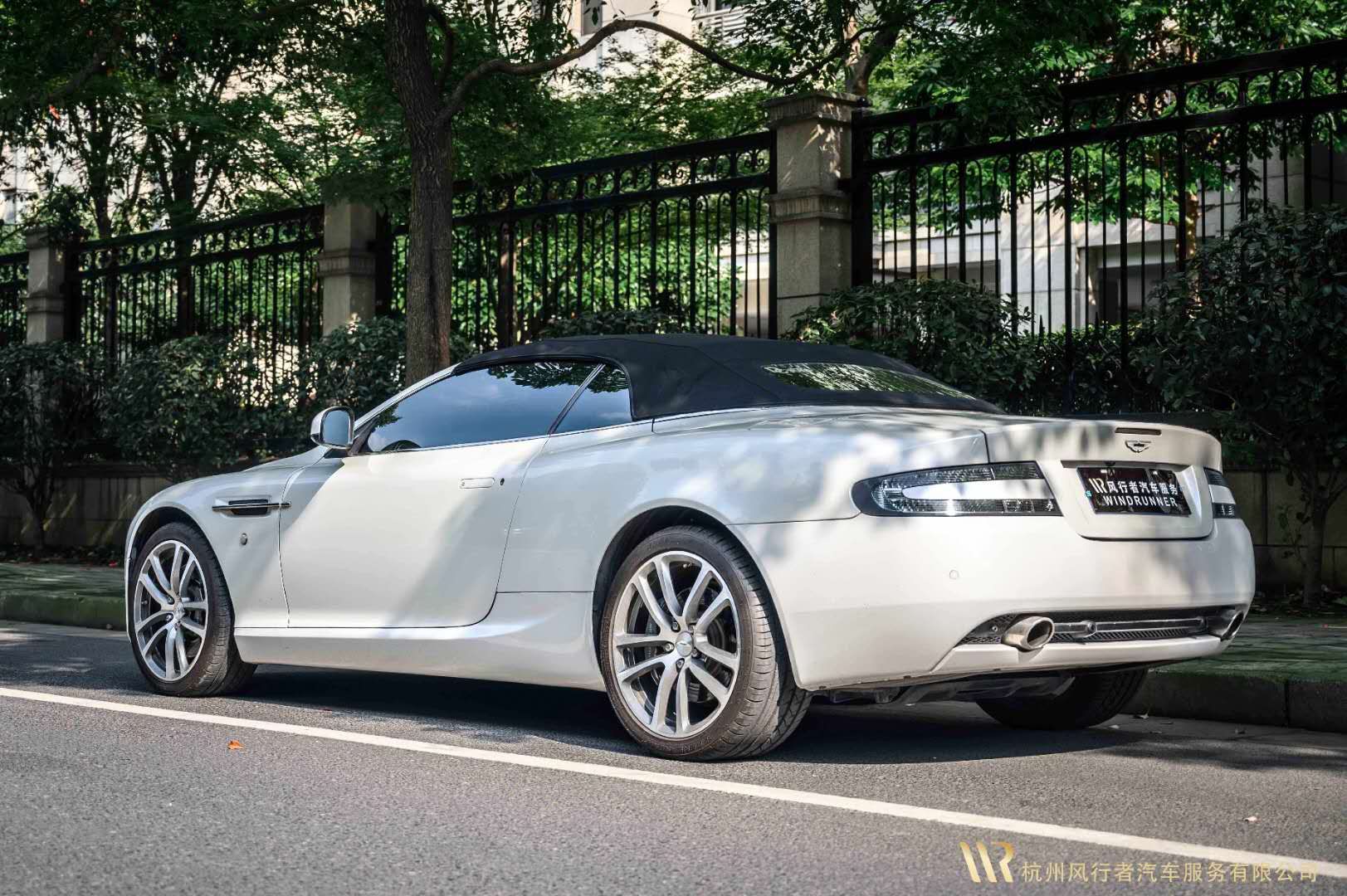 豪车出租 阿斯顿马丁DB9（敞篷）　 裸车2座自驾出租